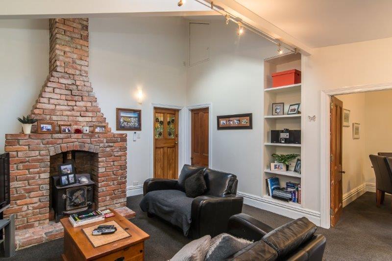 19 Patanga Crescent, Thorndon, Wellington - Carousel 2