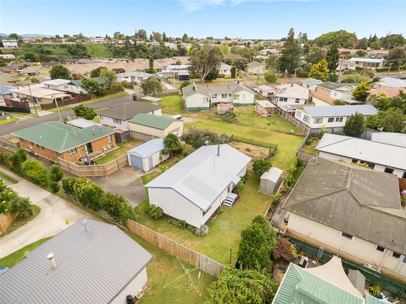 20B Linton Crescent, Matua, Tauranga - Carousel 18