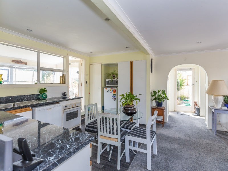 8 Muapoko Street, Himatangi Beach, Himatangi Beach - Carousel 2