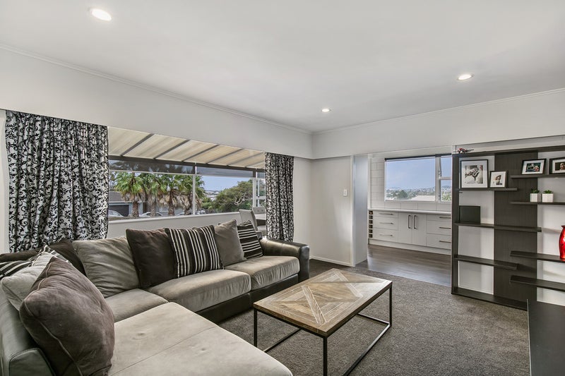 11 Harmel Road, Glendene, Auckland - Carousel 2