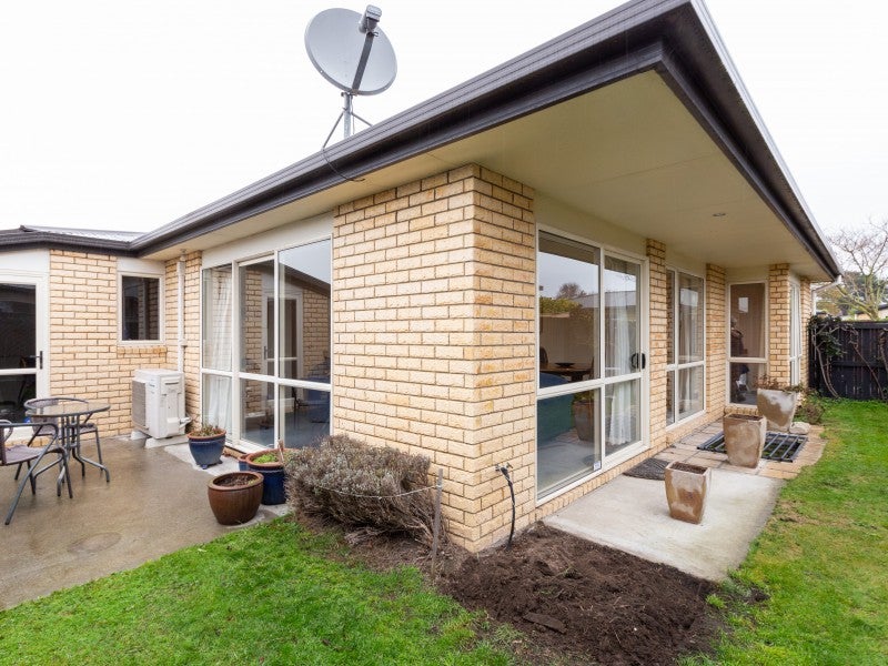 5/13 Sylvan Street, Hillmorton, Christchurch - Carousel 1