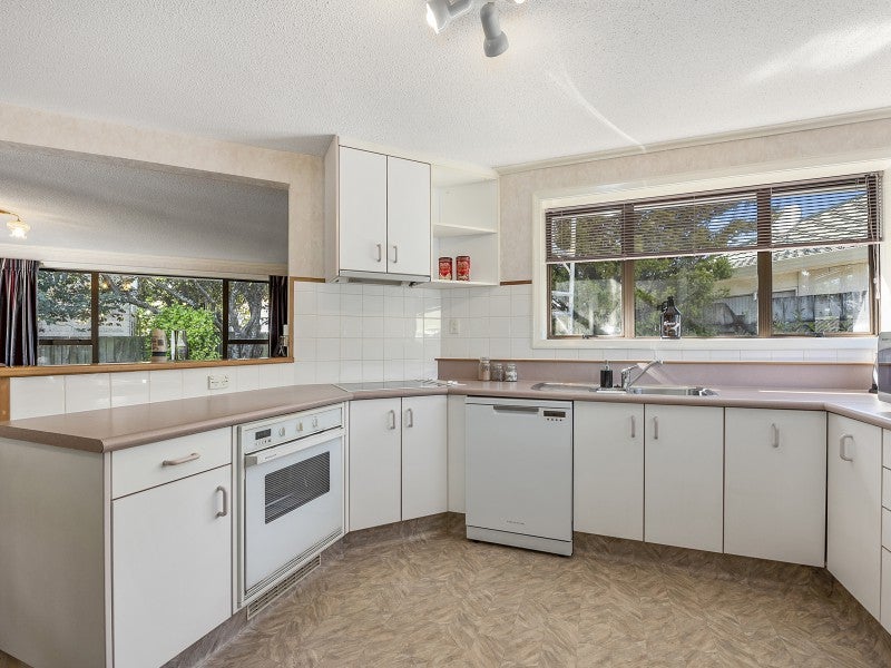 572C Fergusson Drive, Trentham, Upper Hutt - Carousel 2