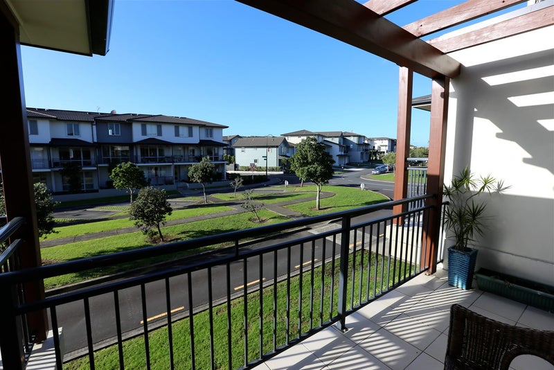 3/32 Opito Way, East Tamaki, Auckland - Carousel 1