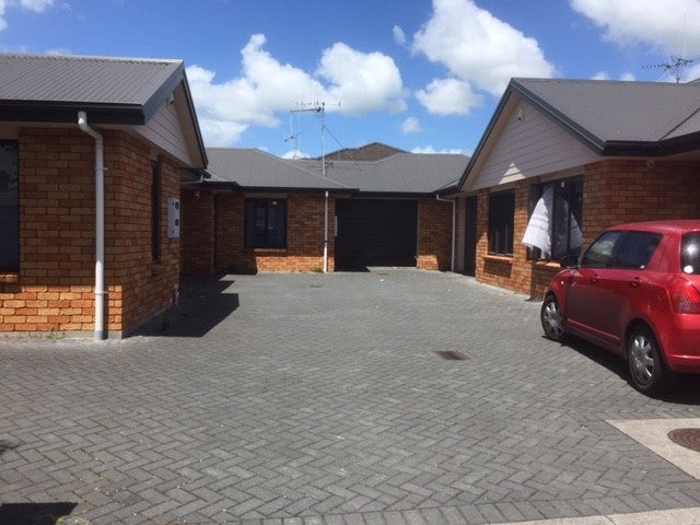 4 Jones Crescent, Melville, Hamilton - Carousel 8