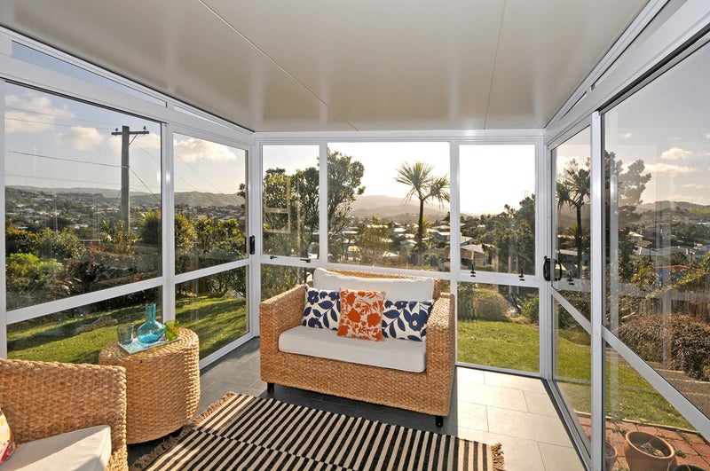 120 Glanmire Road, Newlands, Wellington - Carousel 1