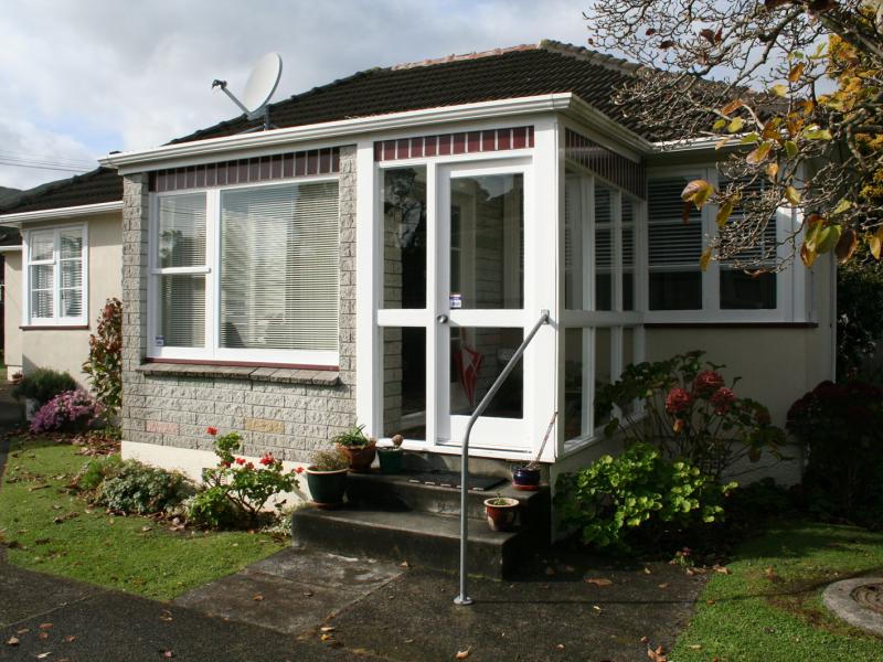 5 Hamua Grove, Waiwhetu, Lower Hutt - Carousel 2