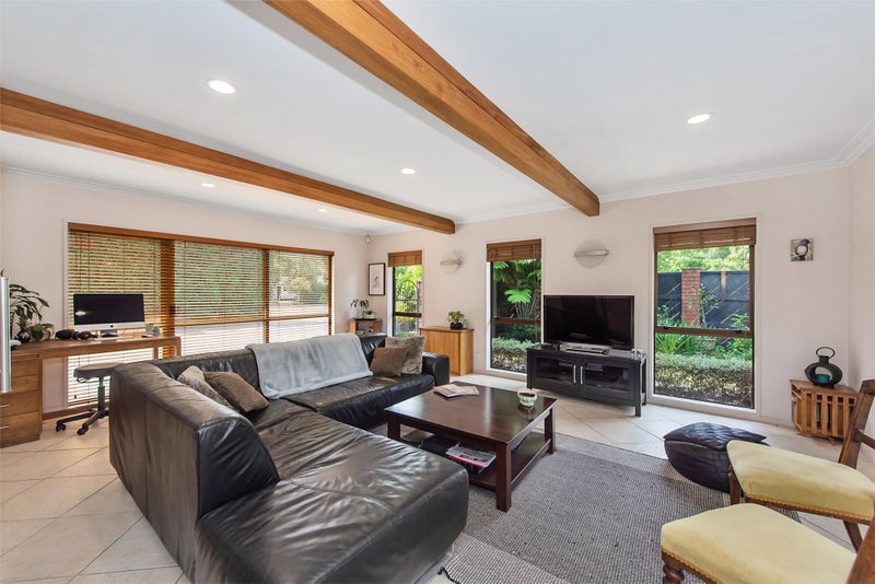 32 Cooper Place, Chedworth, Hamilton - Carousel 2