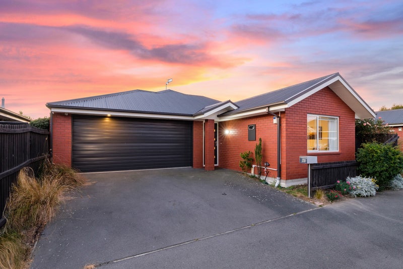 22A Date Crescent, Aidanfield, Christchurch - Carousel 1