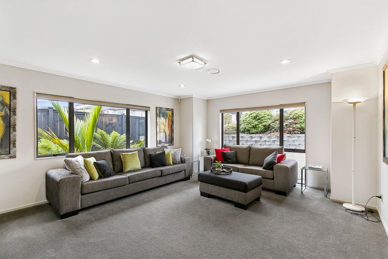 28 Dawood Place, The Gardens, Auckland - Carousel 2