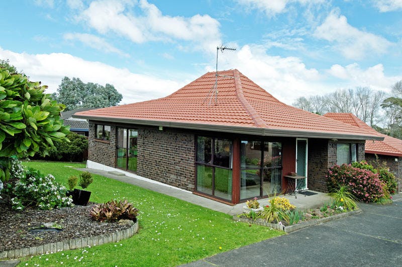 1/99 Prince Regent Drive, Half Moon Bay, Auckland - Carousel 1