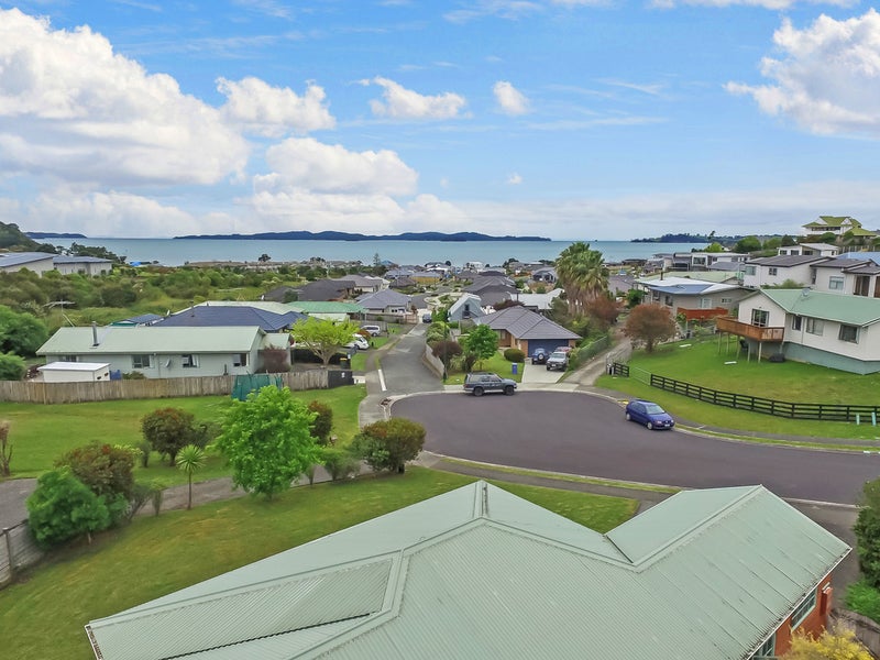 7 Robinia Place, Snells Beach, Snells Beach - Carousel 1
