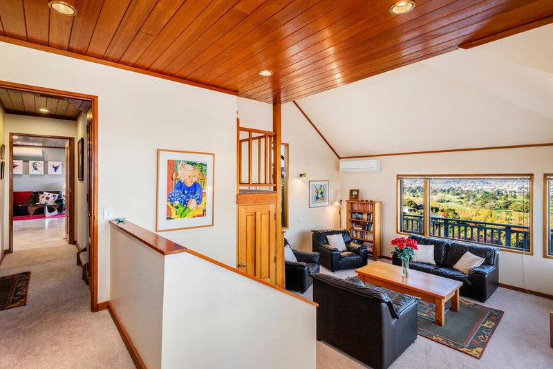 45 Pomare Road, Tirohanga, Lower Hutt - Carousel 25