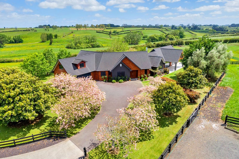 67B Ernest George Drive, Karaka, Papakura - Carousel 1