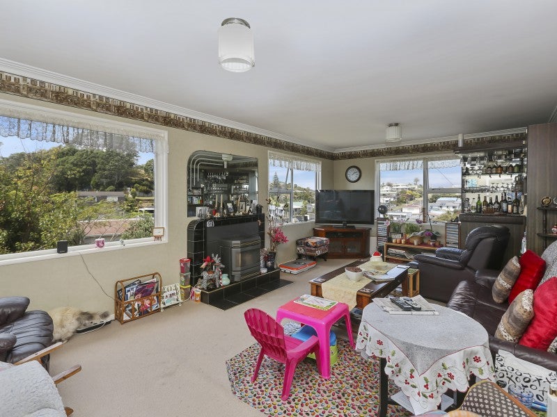 6 Parris Street, Moturoa, New Plymouth - Carousel 21