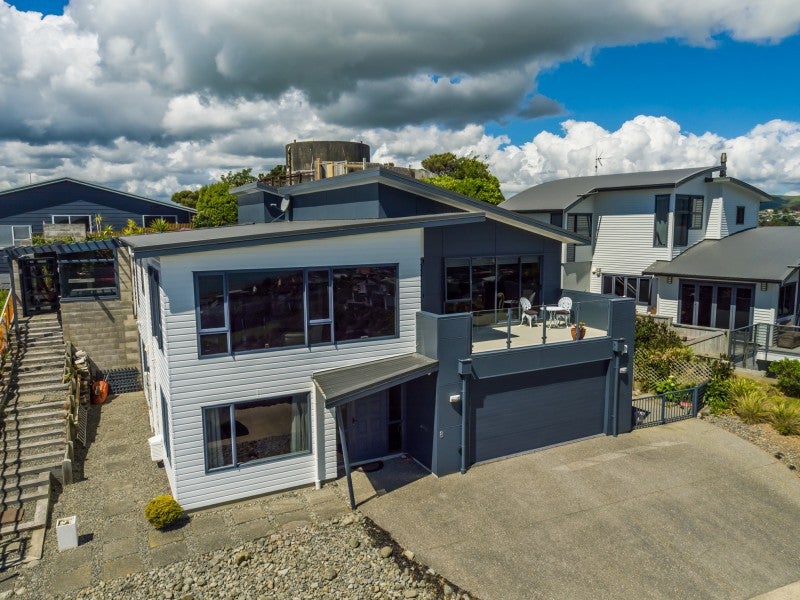 8 Seascape View, Paremata, Porirua - Carousel 1
