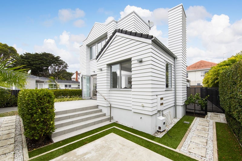 27B Nihill Crescent, Mission Bay, Auckland - Carousel 2