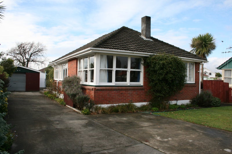 7 Belfast Place, Roslyn, Palmerston North - Carousel 1