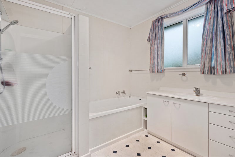 10 Deepdale Street, Burnside, Christchurch - Carousel 12