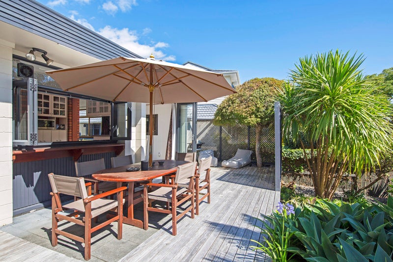 33 The Crest, Sunnyhills, Auckland - Carousel 1