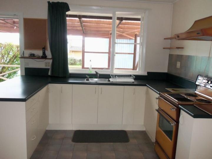 54 Beach Road, Waikawa, Picton - Carousel 2