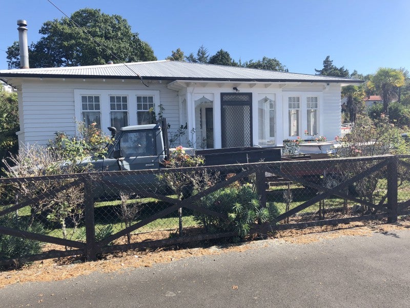 10 Waverley Street, Waipawa, Waipawa - Carousel 1
