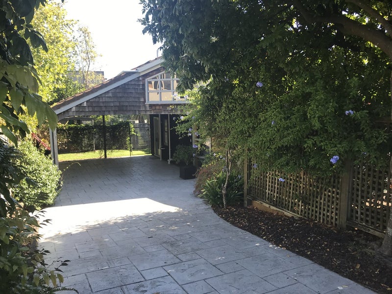 2A Temple Street, Meadowbank, Auckland - Carousel 2