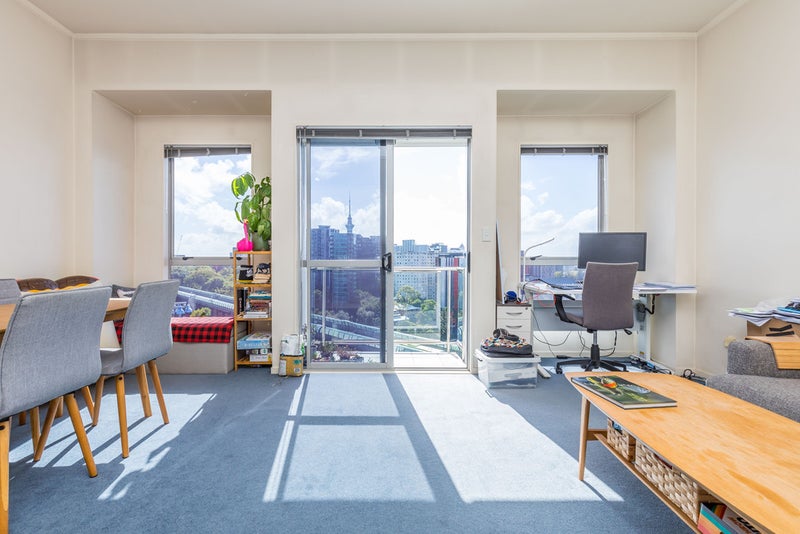 PF/127 Grafton Road, Grafton, Auckland - Carousel 1