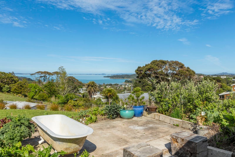 13 Junction Road, Oneroa, Waiheke Island - Carousel 21