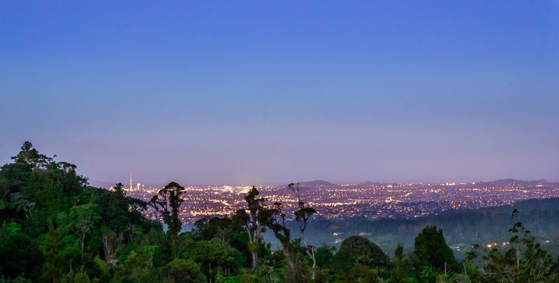 412 Scenic Drive, Waiatarua, Auckland - Carousel 1