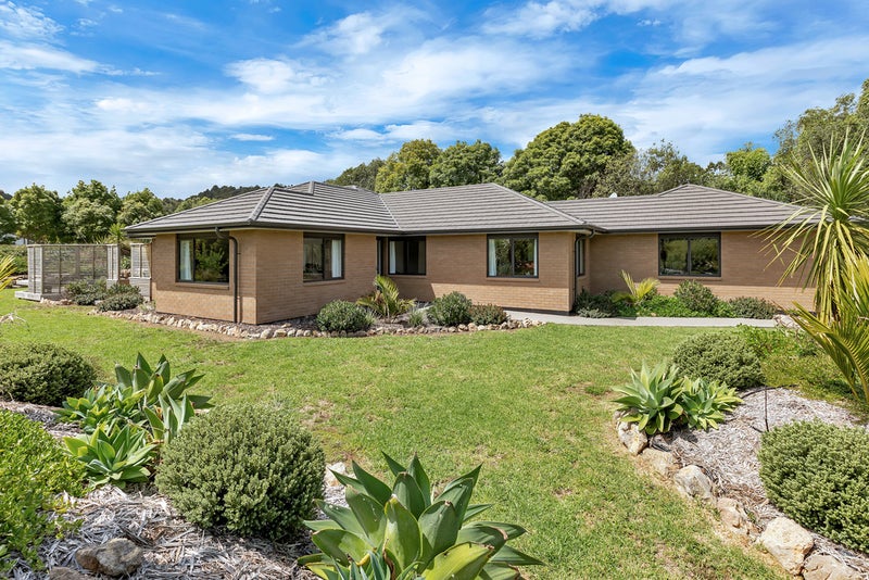 20 Waterfall Way, Whangarei - Carousel 1