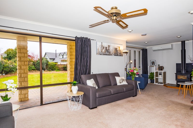 37 Temple Crescent, Gleniti, Timaru - Carousel 2