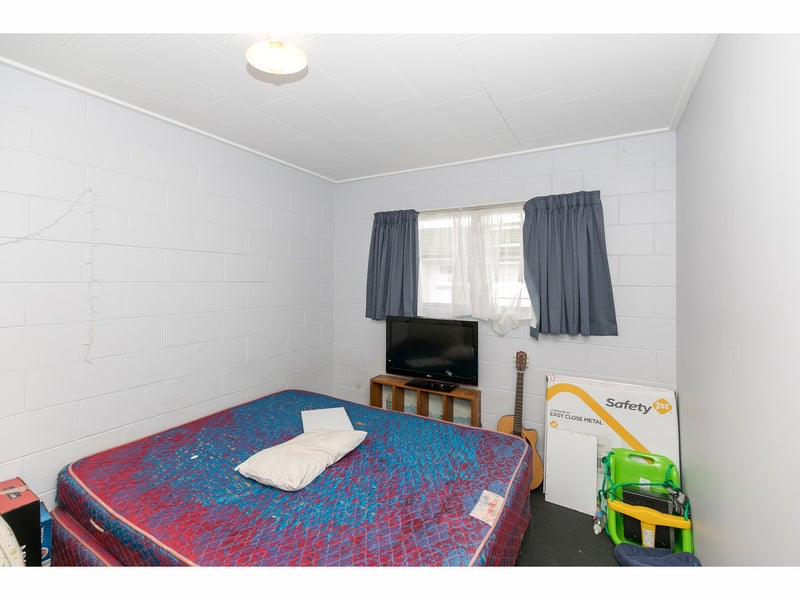 42H Wellington Street, Hamilton East, Hamilton - Carousel 2