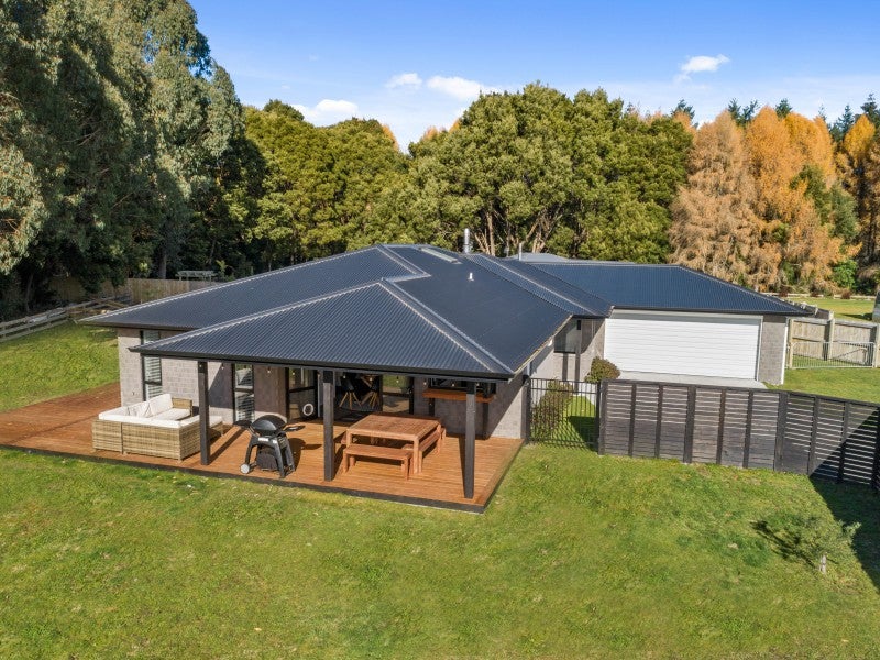 18 Karaka Place, Taupo - Carousel 2