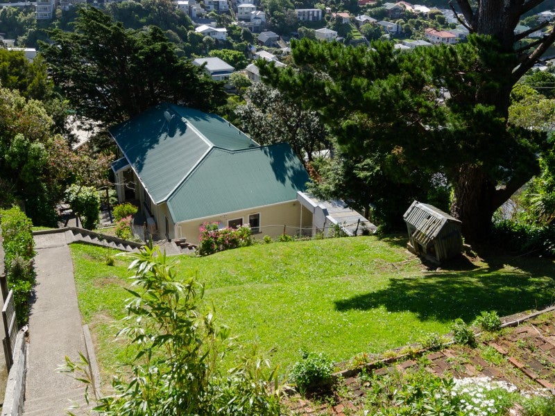 2 Harland Street, Brooklyn, Wellington - Carousel 20