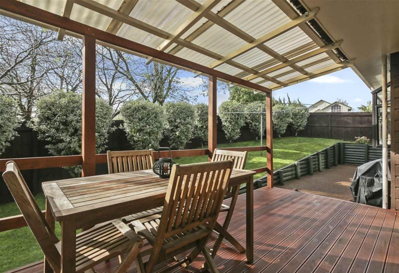 77 Kurnell Drive, Botany Downs, Auckland - Carousel 8