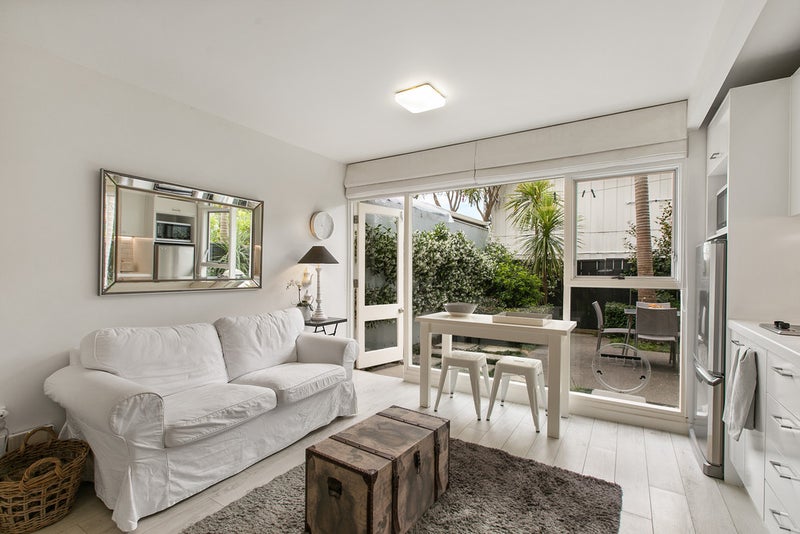 1/25 Wallace Street, Herne Bay, Auckland - Carousel 2