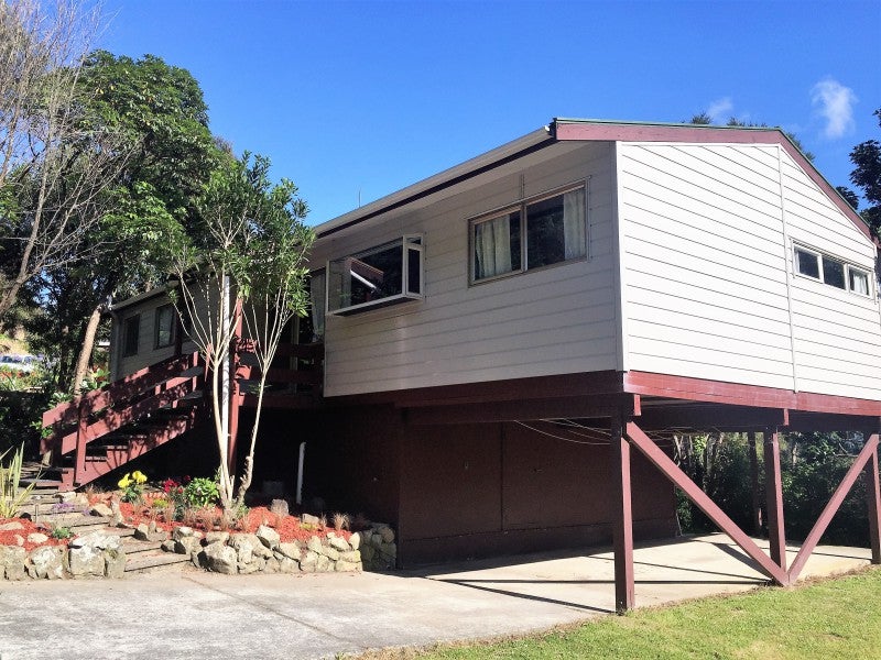 12 Kerkwall Drive, Naenae, Lower Hutt - Carousel 1