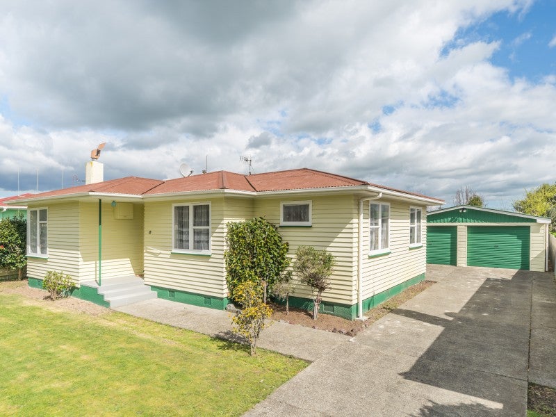 18 Ellesmere Crescent, Highbury, Palmerston North - Carousel 1