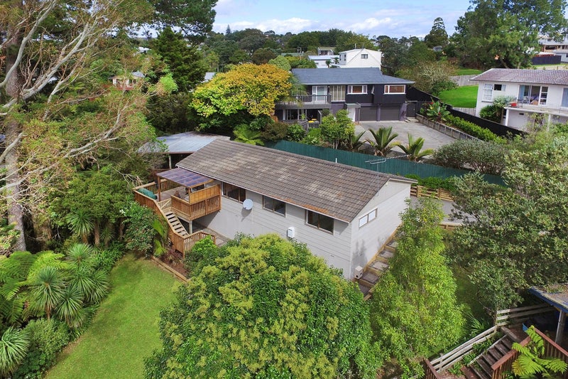 13 Oruamo Place, Beach Haven, Auckland - Carousel 23