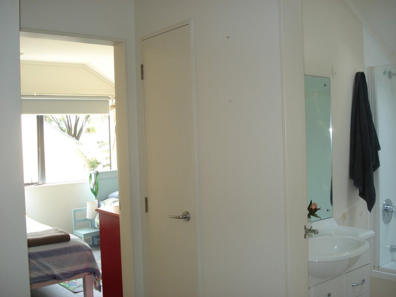 31 Clutha Avenue, Khandallah, Wellington - Carousel 18