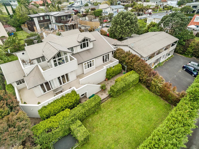 35A Argyle Street - Carousel 2