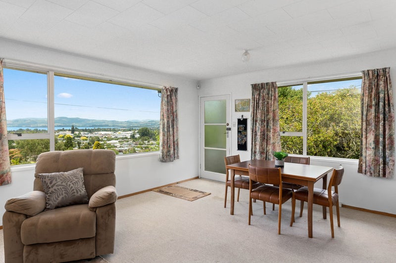 2/87 Mallard Drive, Selwyn Heights, Rotorua - Carousel 2