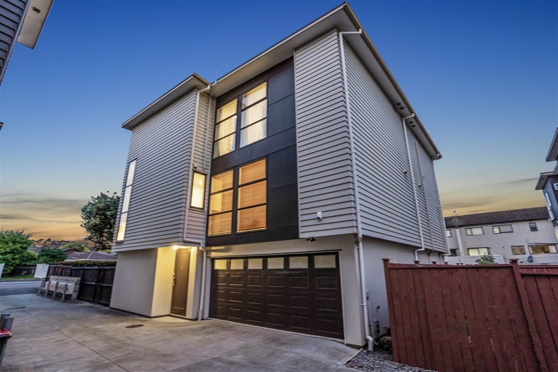 1/0 Mount Smart Road, Onehunga, Auckland - Carousel 1