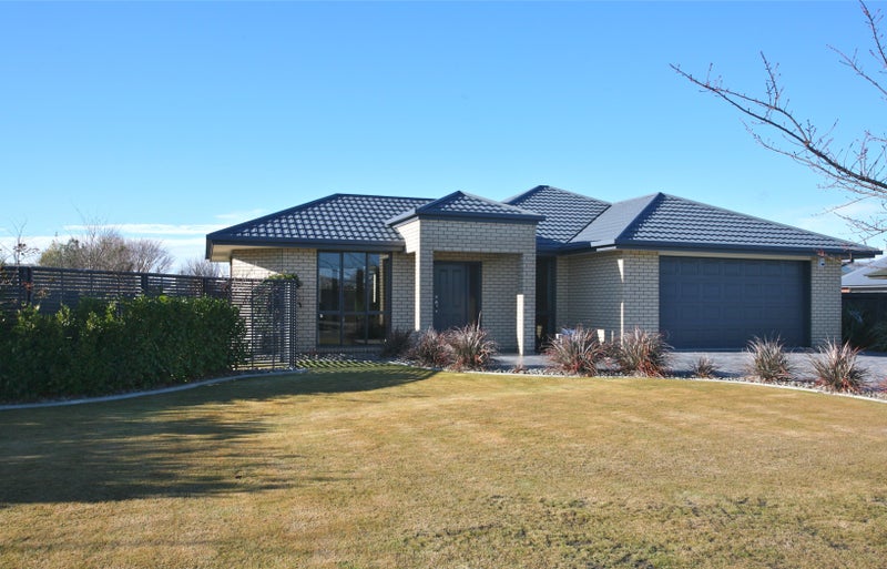 3 Antonia Place, Aidanfield, Christchurch - Carousel 2
