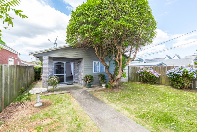 848A Manukau Road, Royal Oak, Auckland - Carousel 1