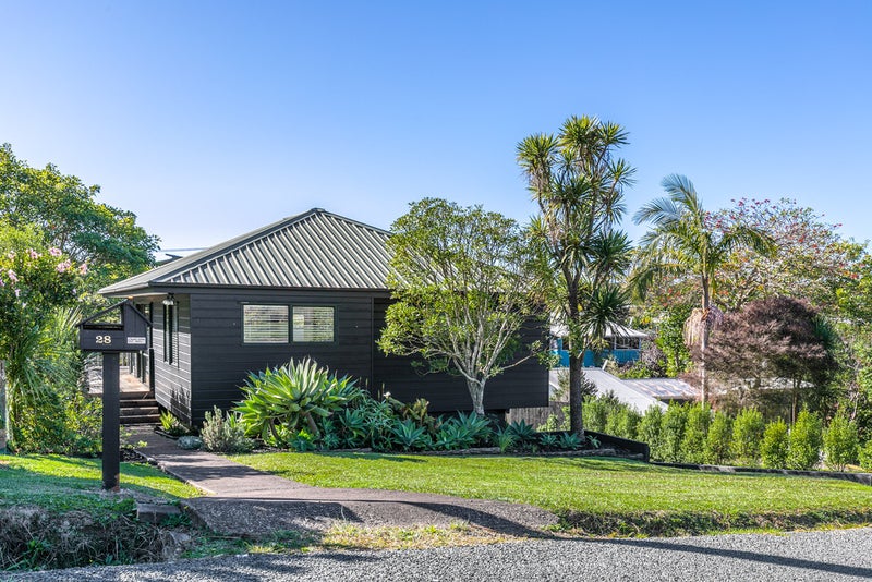 28 Ridge Road, Oneroa, Waiheke Island - Carousel 2