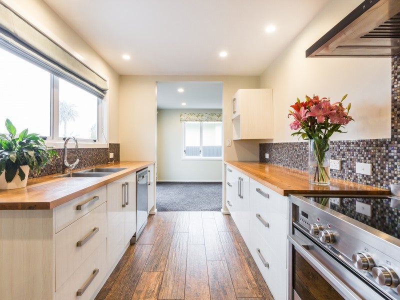 180A Te Awa Avenue, Te Awa, Napier - Carousel 1