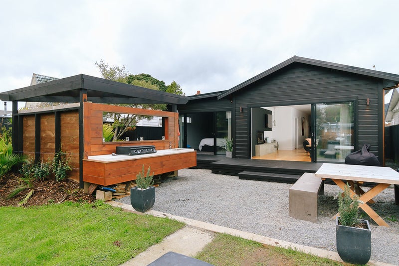 25 Connolly Street, Boulcott, Lower Hutt - Carousel 1