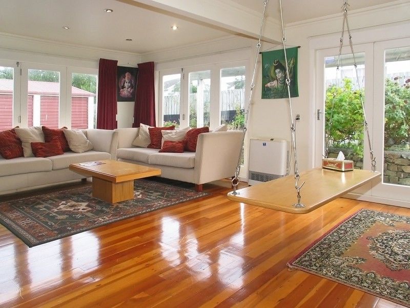 9 Owhiti Street, Titahi Bay, Porirua - Carousel 1
