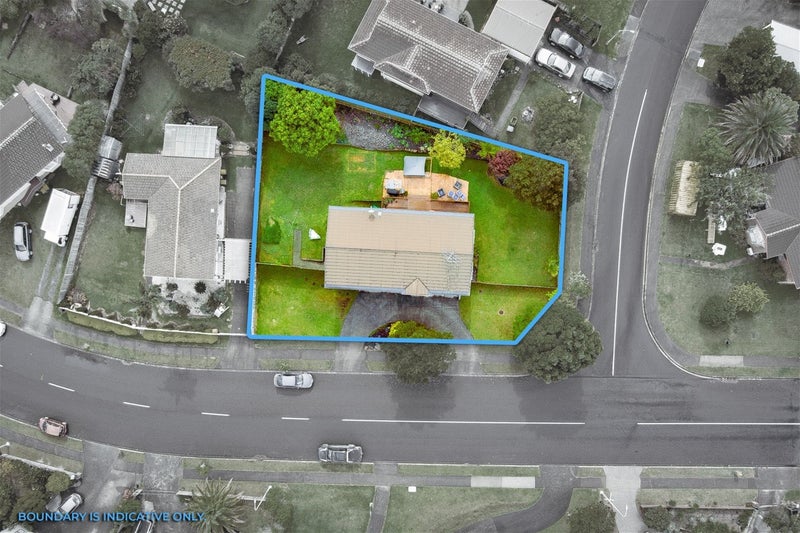 102A West Harbour Drive, West Harbour, Auckland - Carousel 1